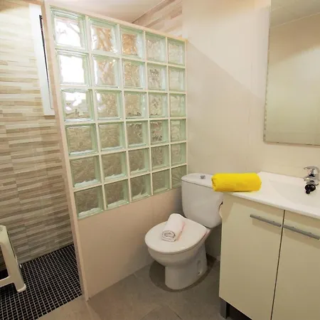 V&v Lloret- Blanc Precioso Con Piscina Comunitaria Y Aire Acondicionado Lloret de Mar
