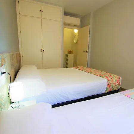 V&v Lloret- Blanc Precioso Con Piscina Comunitaria Y Aire Acondicionado Lloret de Mar
