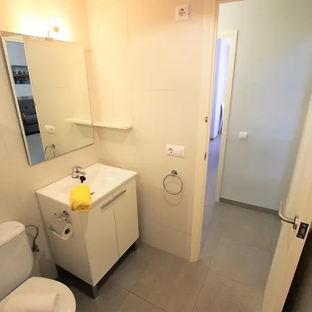 V&v Lloret- Blanc Precioso Con Piscina Comunitaria Y Aire Acondicionado Apartment Lloret de Mar