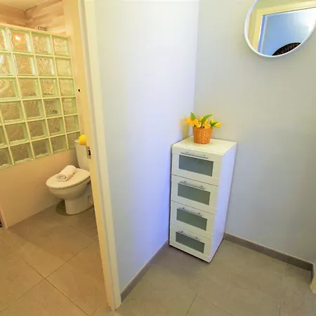 V&v Lloret- Blanc Precioso Con Piscina Comunitaria Y Aire Acondicionado Lloret de Mar