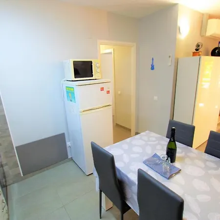 V&v Lloret- Blanc Precioso Con Piscina Comunitaria Y Aire Acondicionado Apartment