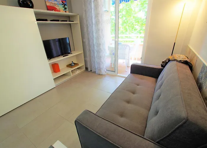 V&v Lloret- Blanc Lloret de Mar